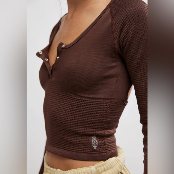 NWT Free People FP Movement Bail Out Long Sleeve Layer Cocoa M/L - Picture 3 of 7